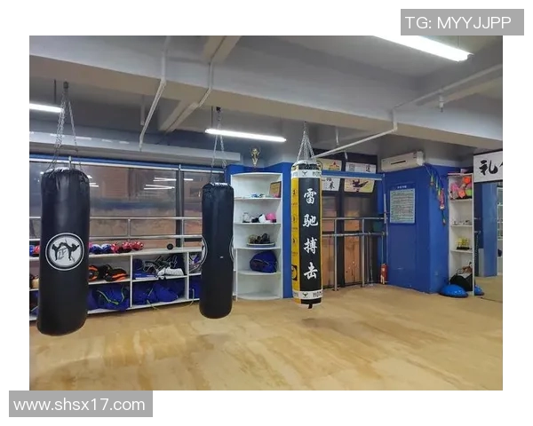 跆拳道技术与精神修养的完美结合探索：从基础动作到实战应用的全面分析